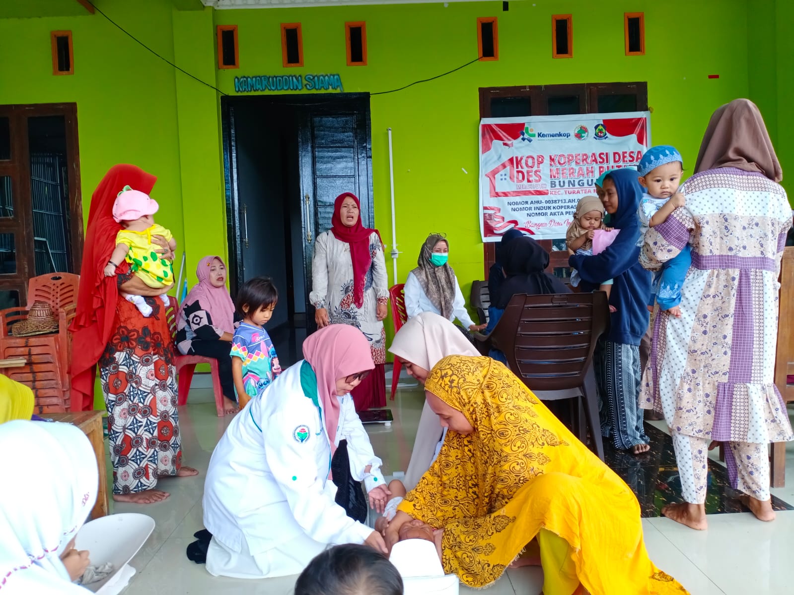 Kegiatan Posyandu Desa Bungungloe